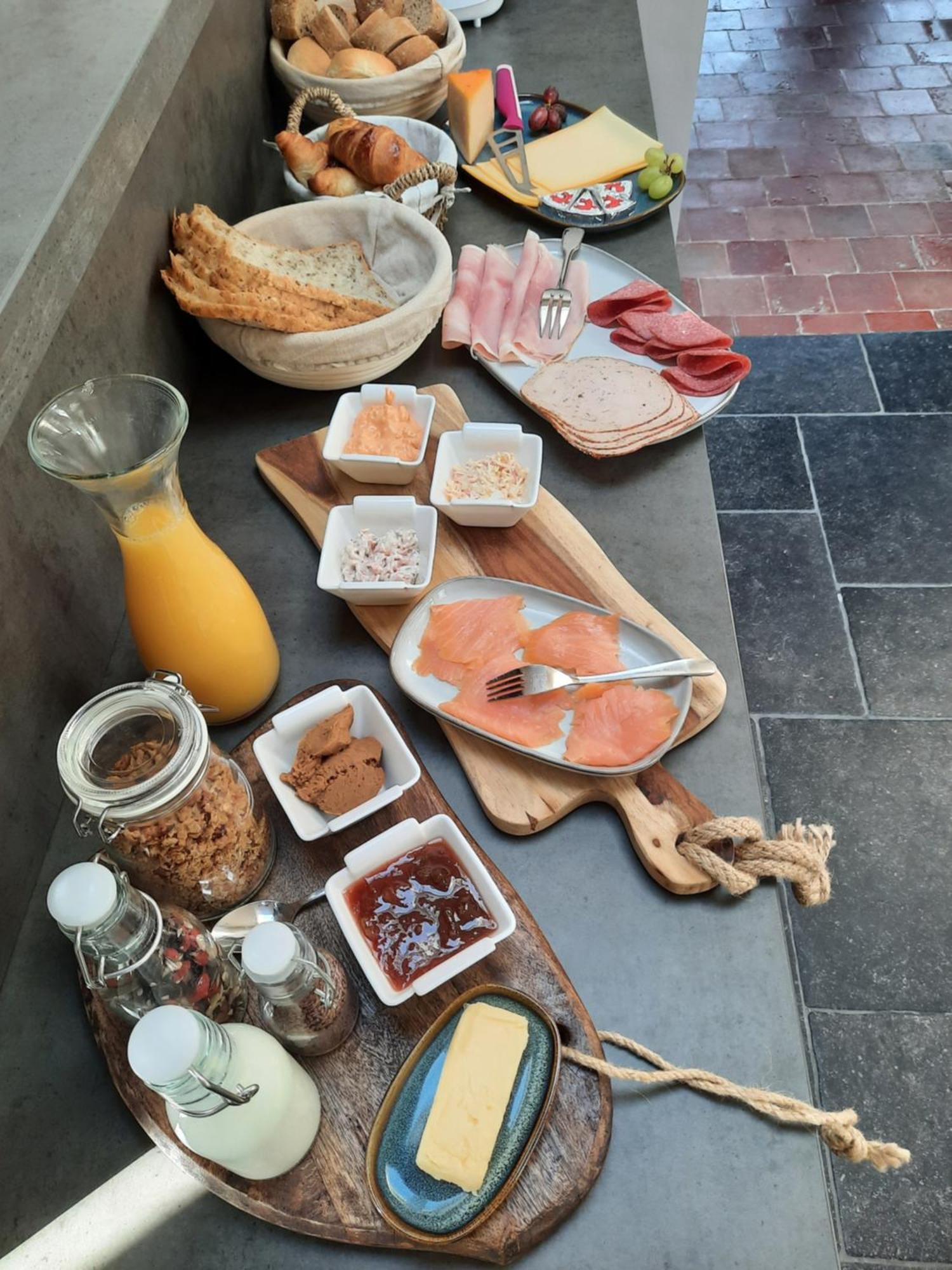 B&B Den Bruynen Bergh 贝尔内姆 外观 照片